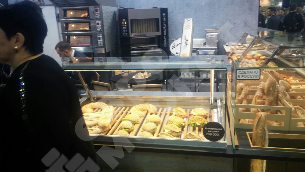 Холодильная витрина Bistro BL 1875